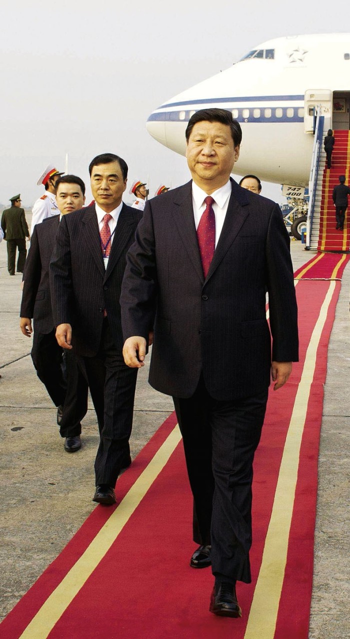 Phó Chủ tịch nước Tập Cận Bình trong tháng 12 năm 2011 tại một chuyến đi thăm chính thức Việt Nam. Ảnh: Chine Nouvelle / Sipa Press.