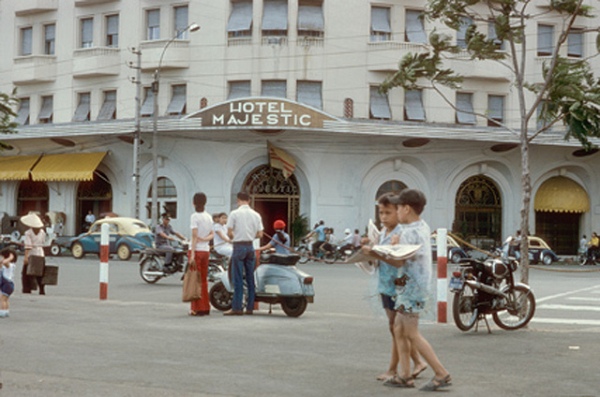Khách sạn Majestic 1975