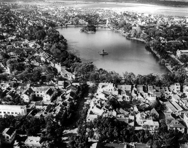 "Petit Lac" 1930 - 1940