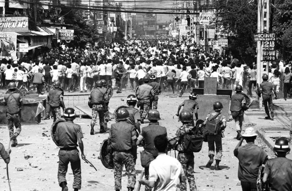 Biểu tình chống chính quyền, Sài Gòn, 1974