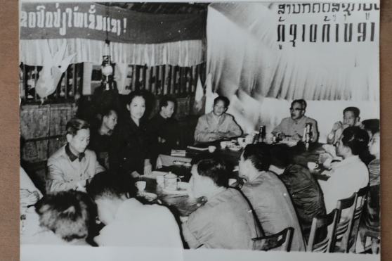 Một cuộc họp của Ủy ban Trung ương Mặt trận Yêu nước Lào dưới sự chủ trì của Hoàng tử Souphanouvong
